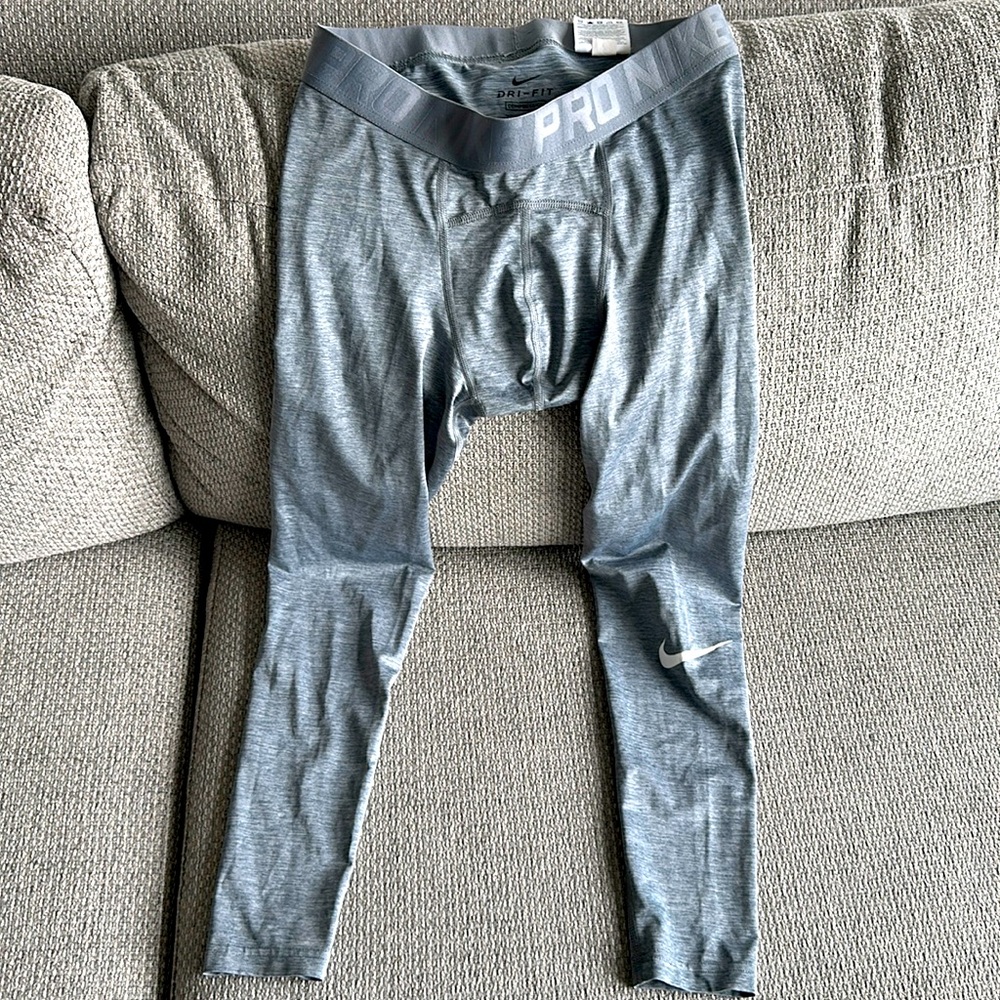 men’s nike medium dri-fit 3/4 tights